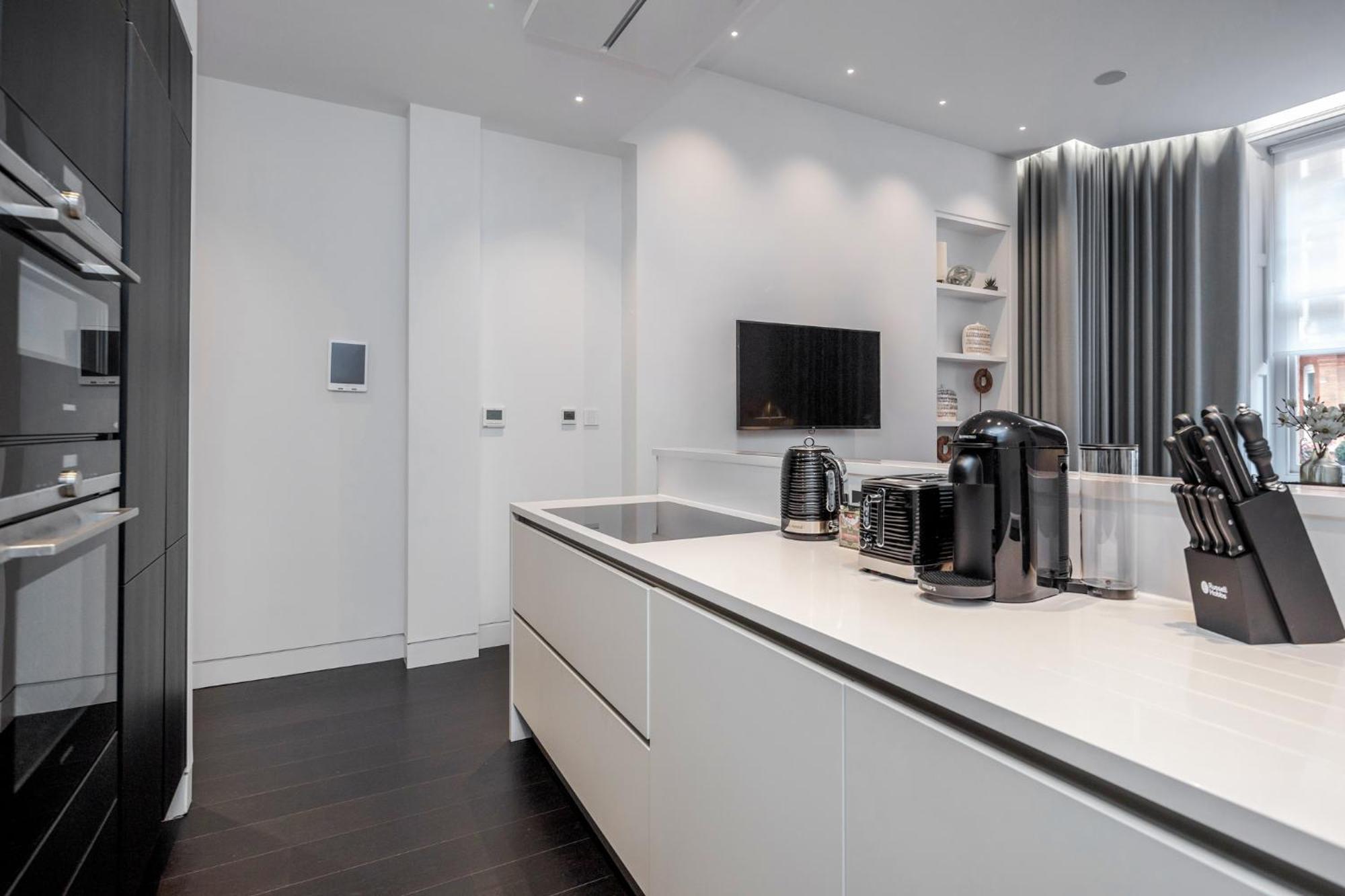 The Mayfair Residence London Exterior photo