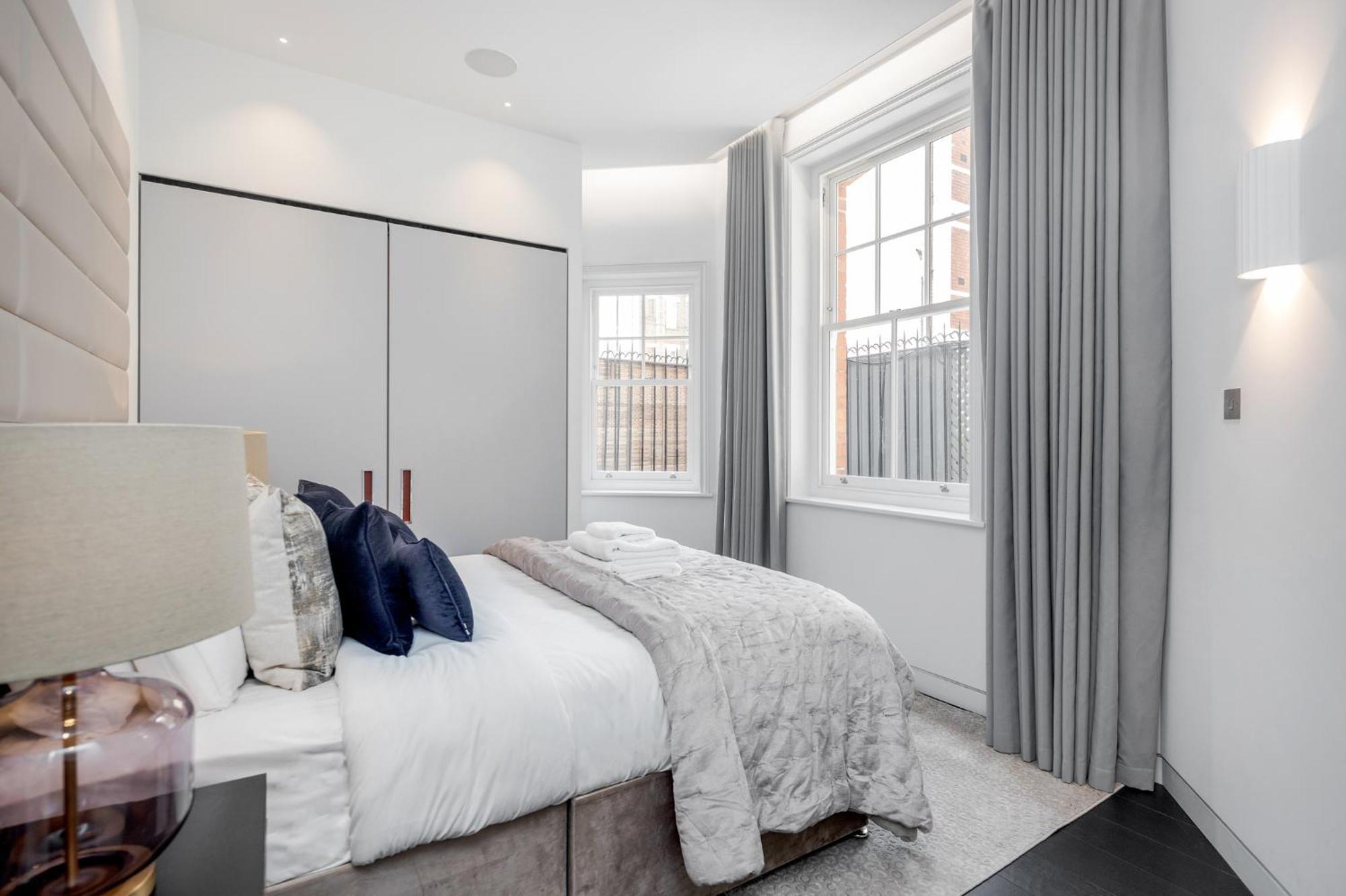 The Mayfair Residence London Exterior photo
